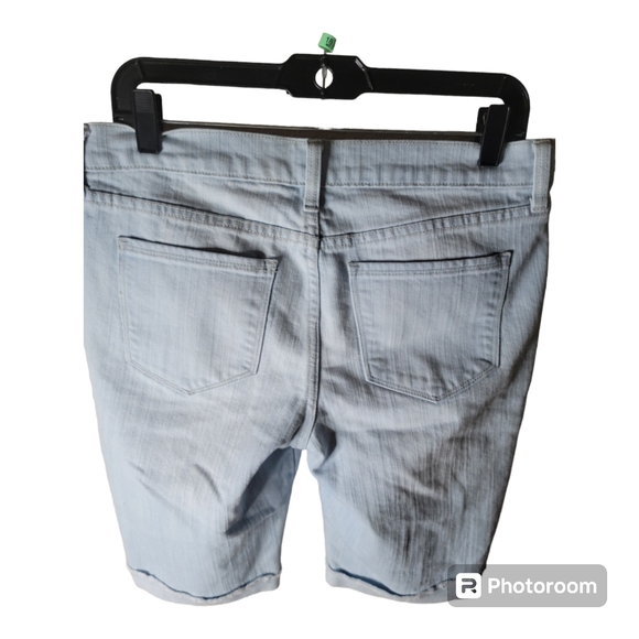 Old Navy the flirt Jean Shorts cuffed size 8 - Picture 2 of 5